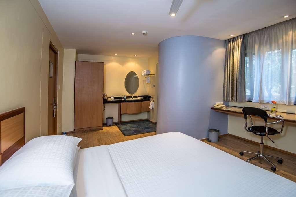 Best Western Nairobi Upper Hill Hotel Room photo